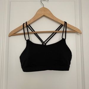 Lululemon make a move bra - size 4 - black - EUC